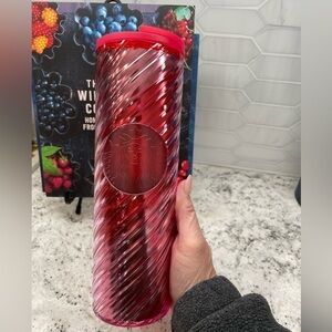 Starbucks Pink Spiral Swirl Stripe Textured Water Bottle Tumbler. NWT. Pretty!